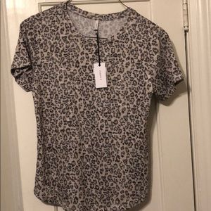Z supply T-shirt leopard print